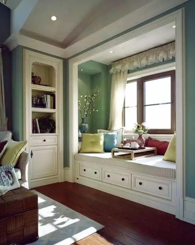 没有飘窗我也要造个出来, 卧室这样装最美了!