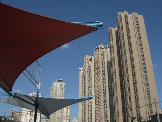 无房的人要笑了, 这房子70年之内不准卖, 楼市居住问题要解决了