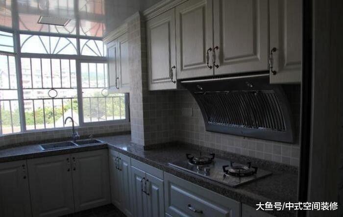 新家完工, 花5万定制了满满当当的收纳柜, 婆婆夸我会生活