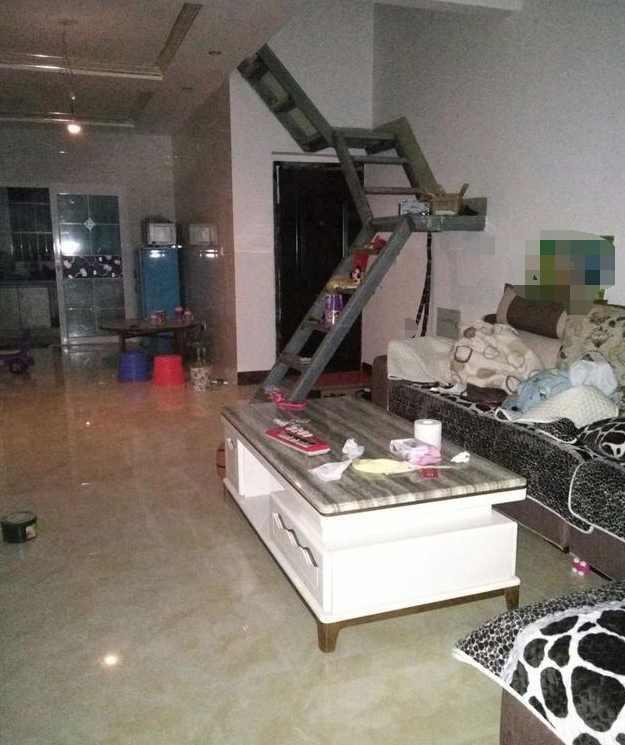 买了套二手复式房子, 现在看到这个楼梯就要恐怖, 怎么办?