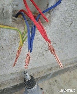 老电工都这样做电线接头, 住20年都不会漏电, 回家也要这样学