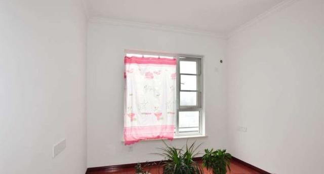 参观同事的婚房, 装修土到掉渣, 像出租房! 给我住我都不想住!