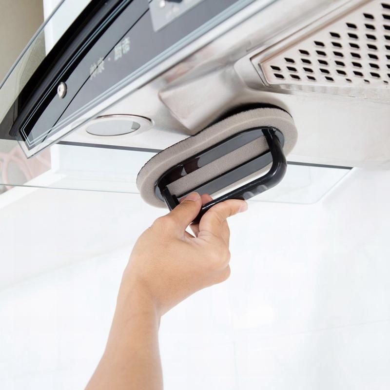 以前真傻! 厨房瓶瓶罐罐直接摆灶台, 看别人家恍然大悟, 太聪明了