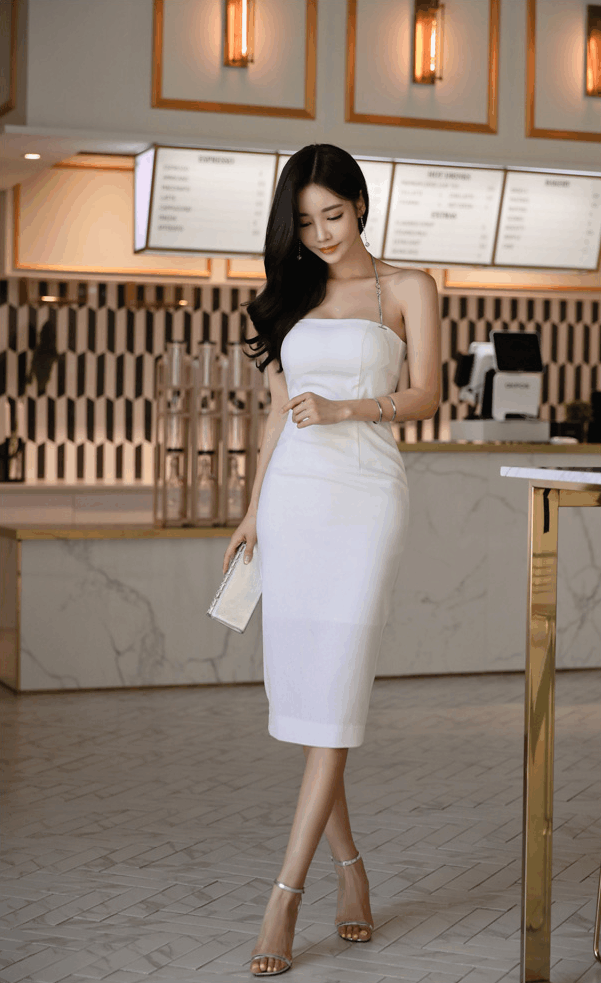 靓丽的白色紧身裙美女, 打造完美的曼妙优雅身段!