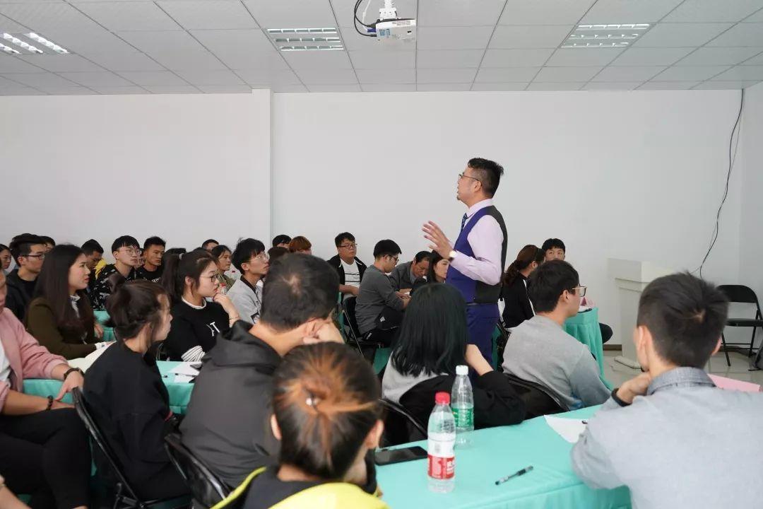 佳雯新征程首次全员培训第一期圆满结束