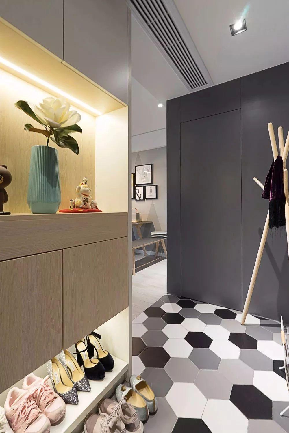 玄关铺地砖, 年轻人喜欢这样的设计方案!