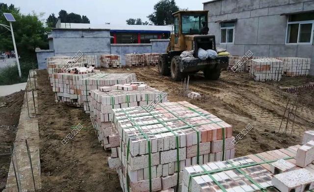 北京小伙建新房, 为什么邻居不让开窗?