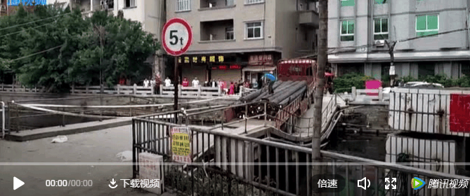 晋江现场图片! : 70吨货车开上民房旁限重5吨小桥, 桥塌了