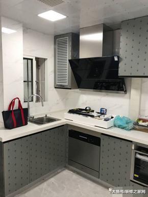 45平新房装修的差不多了, 竟有两个卧室, 没有客厅