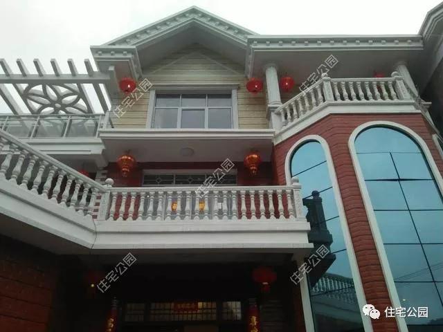 60万建别墅, 20万做装修, 庭院泳池一个不落, 湖南的这栋农村别墅刷爆了朋友圈