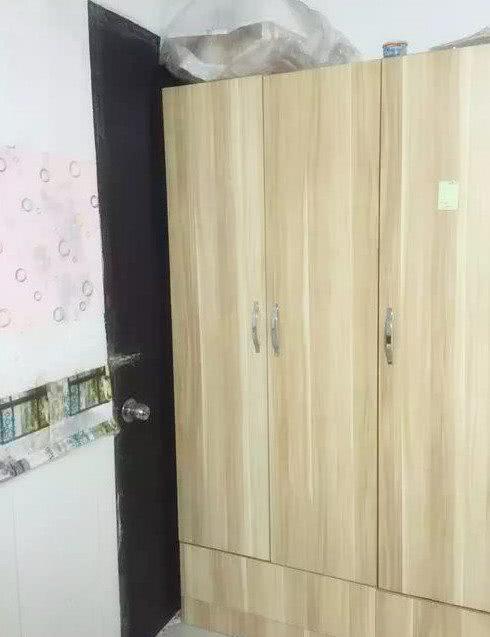 16平米带卫生间的单间, 在上海一个月2500元房租, 算贵吗?