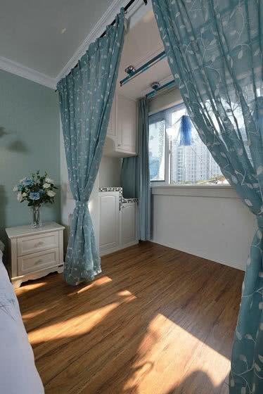 阳台这样设计, 很实用, 既不耽误晾衣又还能做这些事!