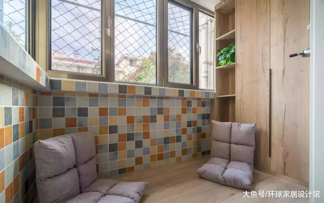 130平简约风装修, 餐厅卡座这样设计, 比多买10㎡都值!