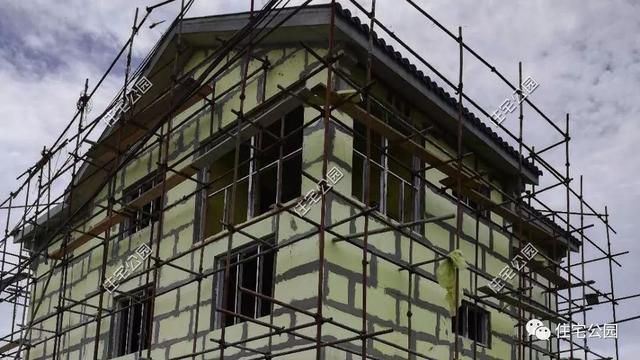 惦念父母江苏农村建中式养老房, 邻居感觉受到了伤害