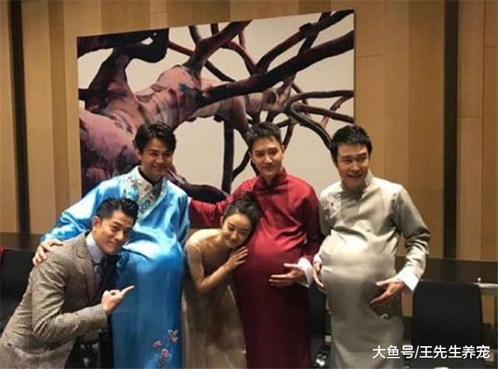 冯绍峰晒孕妇装照, 赵丽颖做出这样的举动, 无意撒播事实?
