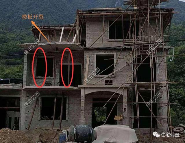 湖北90后小伙回家盖农村别墅, 家人齐上阵50万打造美满生活
