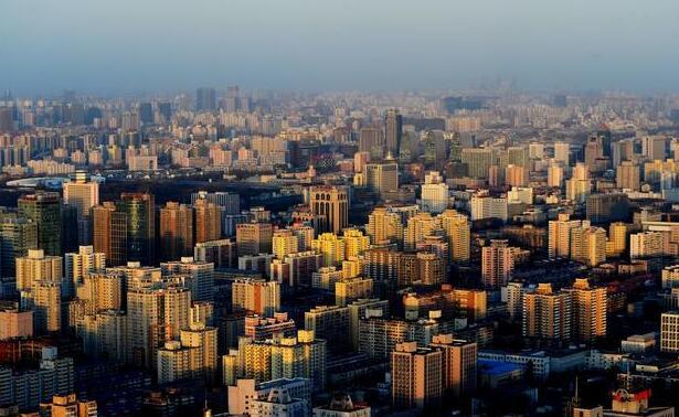 楼市已经发生变化了, 房价也不再坚挺, 开发商都在降价卖房出逃