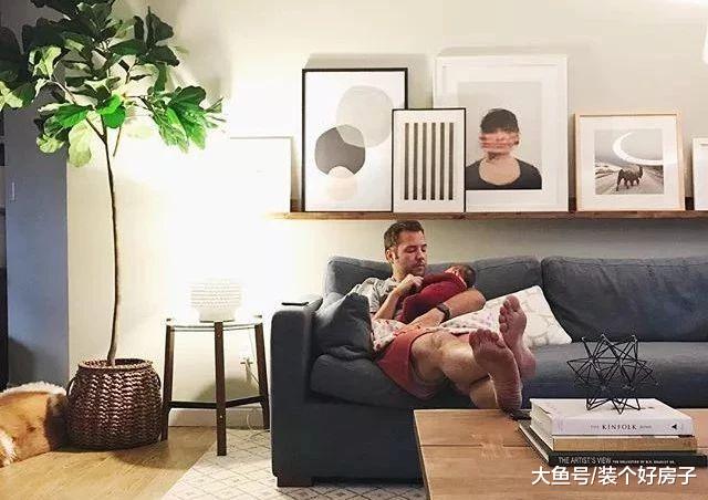 他为妻子和三个女儿, 打造了一个坐拥无敌湖景和十个房间的豪宅!