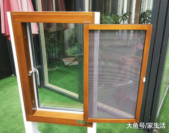 头一次见家里装这种窗纱, 师傅一看就夸聪明, 用二十年也不易坏