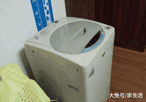 洗衣机用完后盖子要不要合上? 听保洁阿姨说完, 懊悔没早知道
