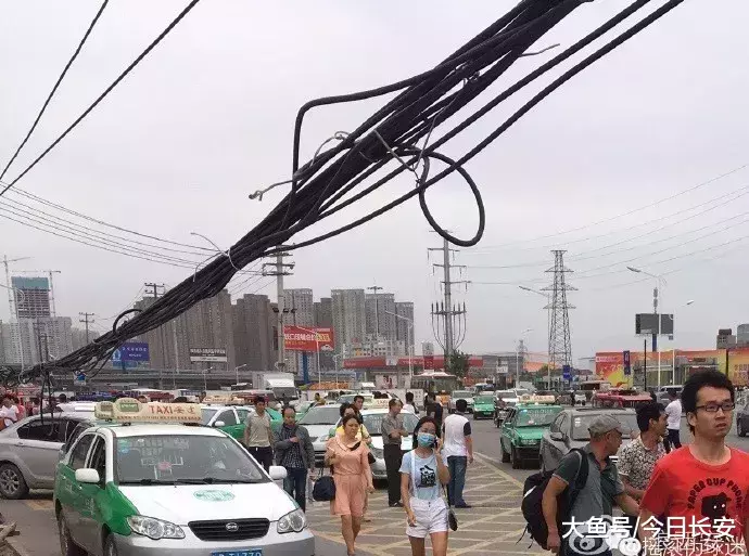 西咸双城记: “一日生活圈”的城市轨道交通需求