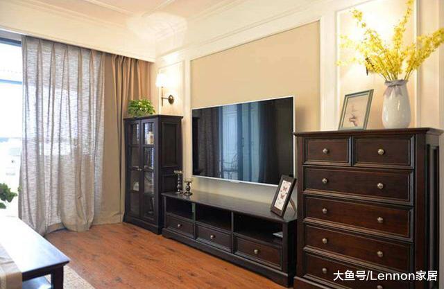 头回见这样设计电视墙, 直接在墙里埋水管, 好看又省钱