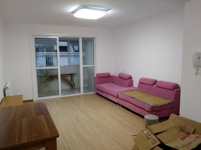 曬曬我剛裝完的新家, 打掃干凈真是漂亮, 就等整理好入住了