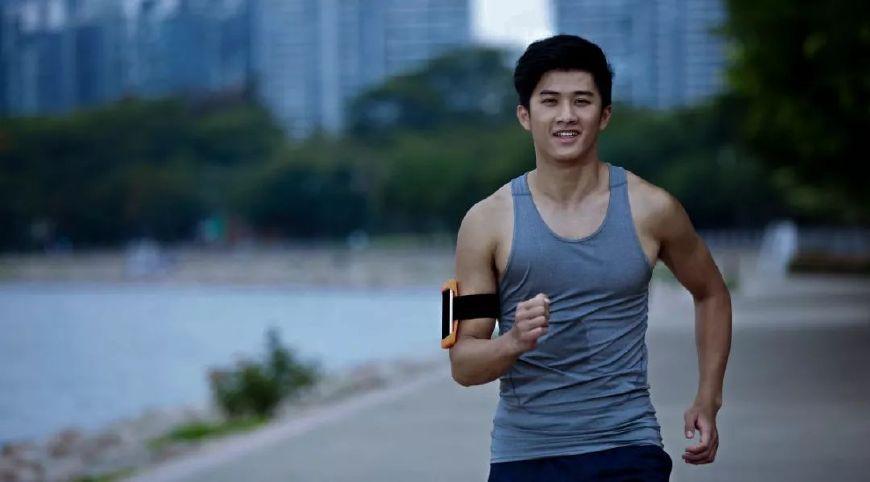 皇天不负有心人, 我终于成功的拿下了做房产经纪人以来的第一单!