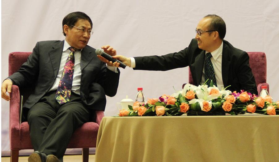 大佬们论房价: 2019年是“疯涨”还是“雪崩”?