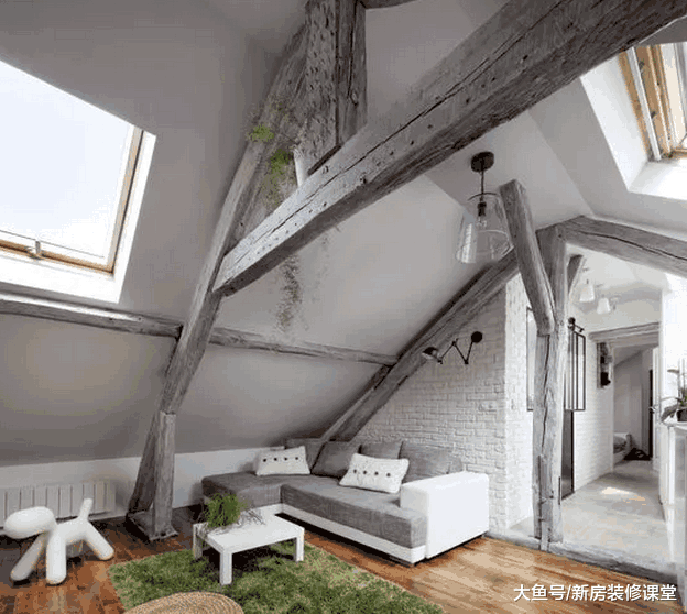 售楼小姐建议买顶楼我不同意, 看到这5类阁楼设计后我肠子都悔青了