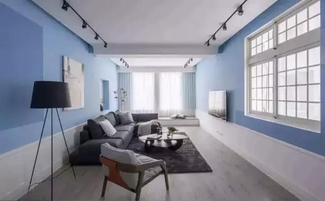 客厅就算没有阳台, 也能做得好看又实用!