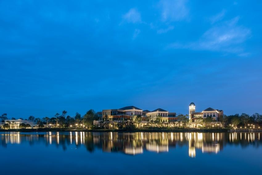 探索无尽未来丨蔚蓝卡地亚牵手安达仕酒店天府新区再造新地标