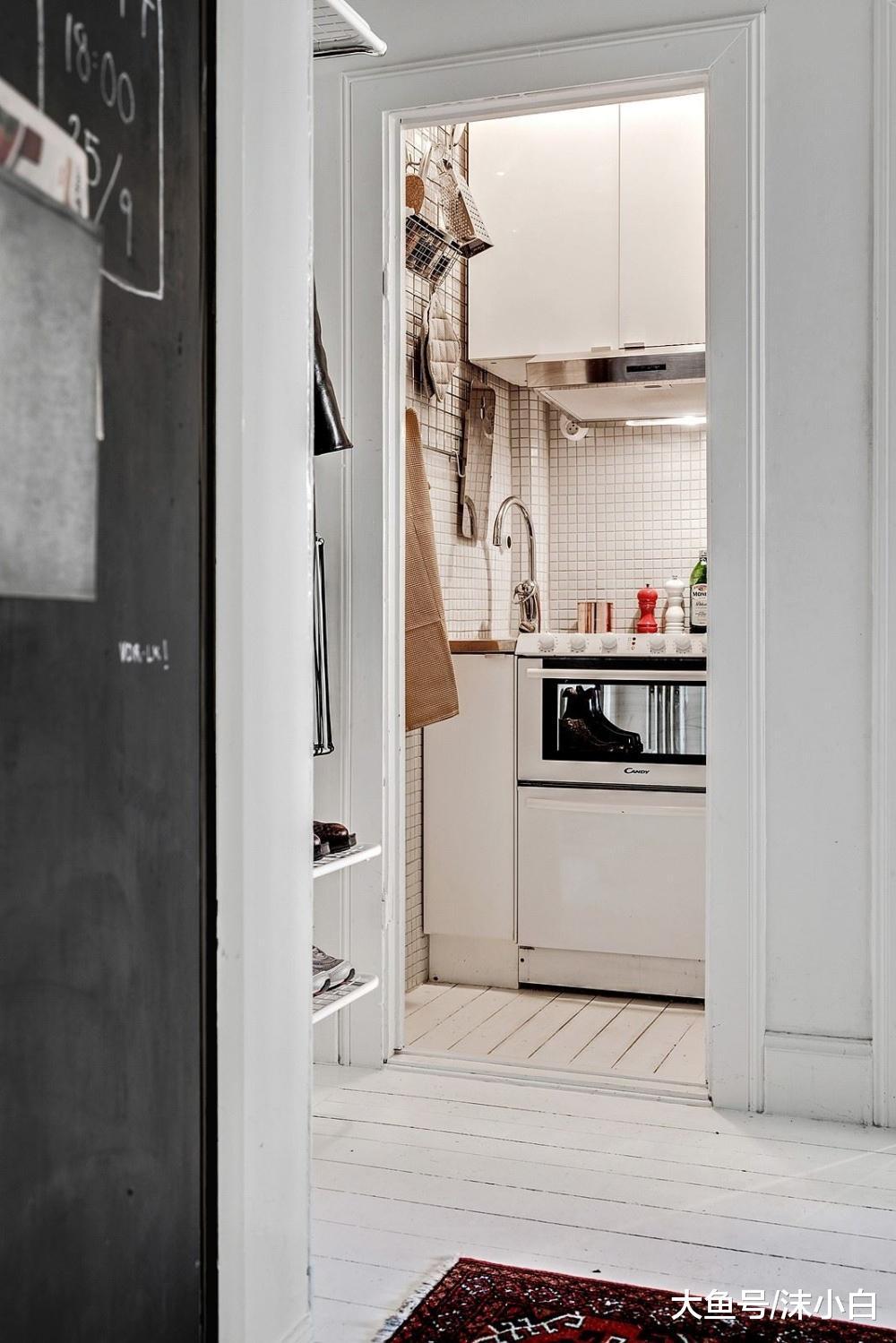 23平小户型! 厨房巴掌大, 卧室挂在“半空中”, 还有衣帽间! 晒晒