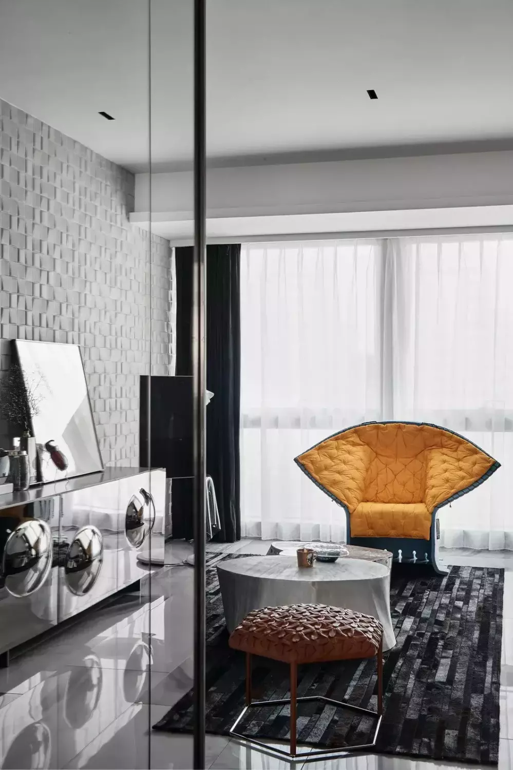 装修设计 ▏精致雅奢的黑白灰艺术设计