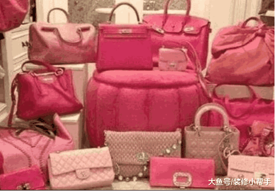 走进吴佩慈的豪宅, 名牌包包摆满了房间, 房子跟皇宫一样
