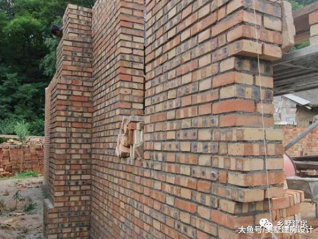 农村自建房砌出来的清水墙, 看完之后都不想说我在工地干了20年