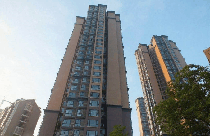 楼市骤然转冷, 开发商坦言未来卖房变得困难, 房租总会下跌