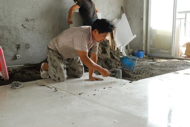 10年老师傅总结, 学会6个瓷砖挑选黄金法则, 一屋能省好几万!