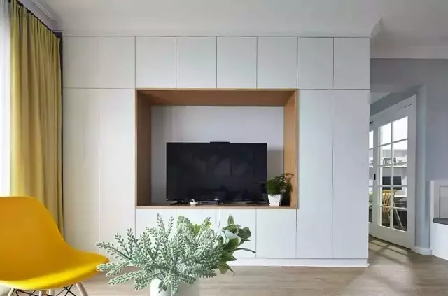 135㎡北欧风五口之家, 喜欢主卧里面的弧形落地窗~