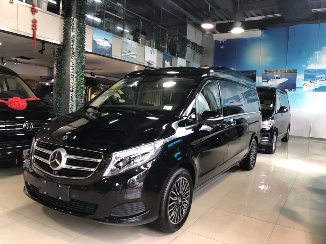 奔驰v260l钻石版商务车