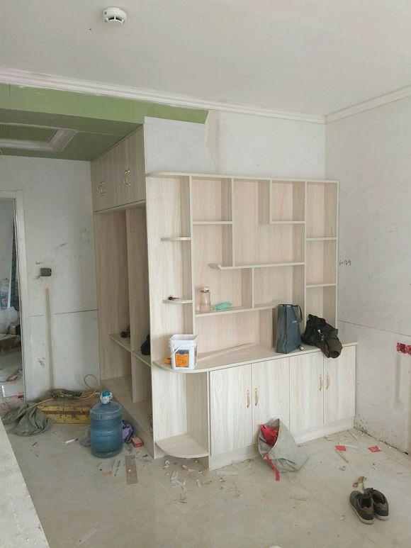 自己备木材花3万专门请木工打柜子, 这个价钱值么?