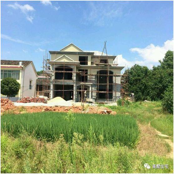 湖南农村百万自建房, 还带大院子, 引起全村人围观