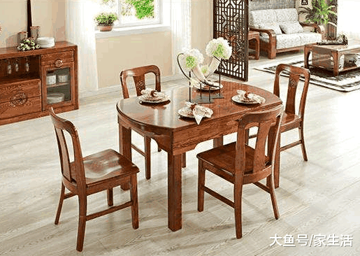 ?餐桌买圆形和方形有区别吗? 听师傅一分析, 懊悔我家干了傻事