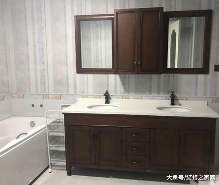 装修用了1年多, 家里还安装了电梯, 都说房子外观好看