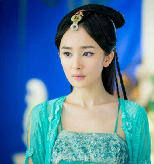 《古剑奇谭》中隐藏了众多大咖, 你认出里面的戚薇了吗?