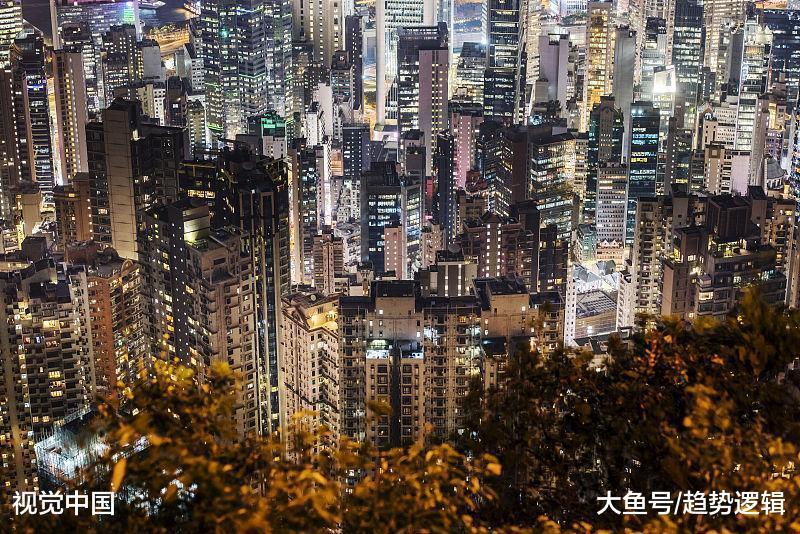 放着四线城市4套房不住, 北上广却租蜗居, 到底算不算刚需?