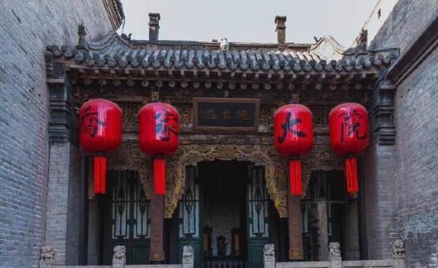 国内有一座“民间故宫”, 主人娶了六位老婆, 生活比皇帝还舒服