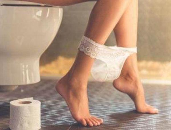 女人上厕所时, 发现3种情况, 可能子宫出问题了, 第2点常常被忽视