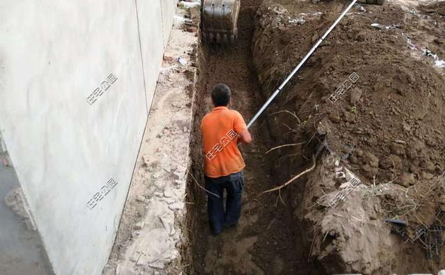 北京小伙建新房, 为什么邻居不让开窗?