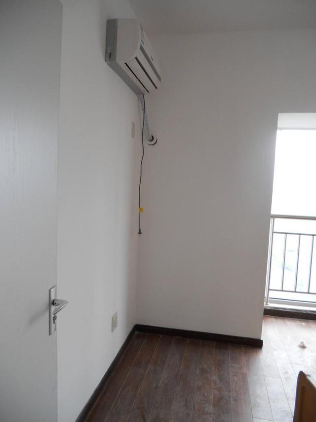 老公房个个户型周正, 坐南朝北! 为什么很少人买? 没有产权吗?